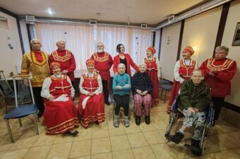 Хор «Оредеж» выступил для пациентов пансионата